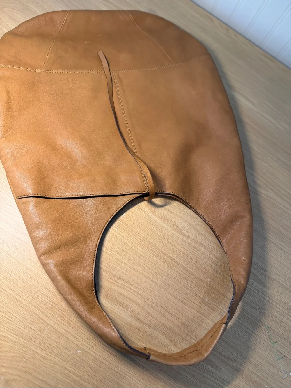 Leather Hobo Shoulder Bag - Tan